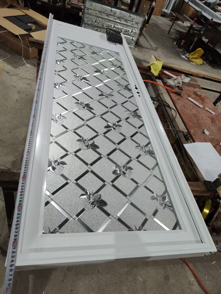 White door assembly: glass design and frame details
