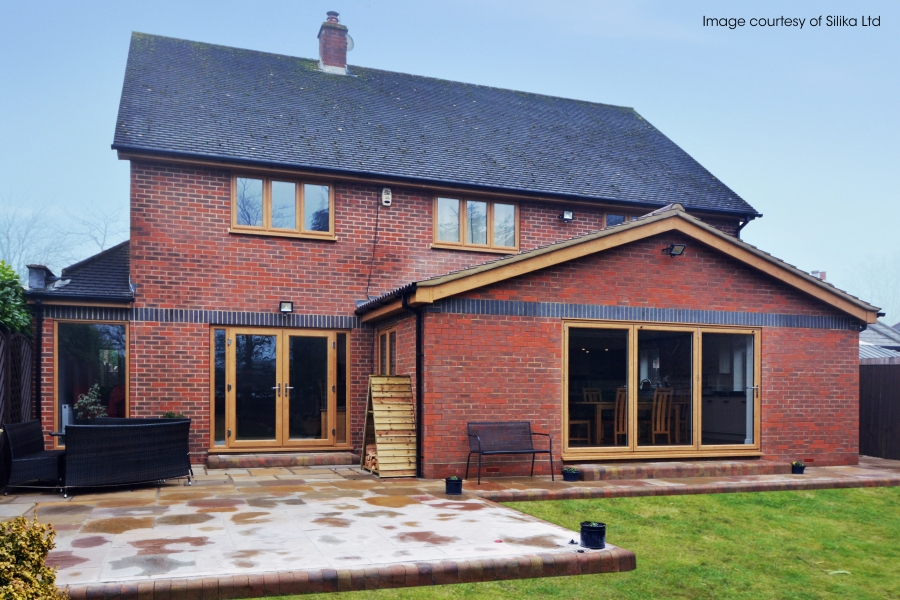Liniar fascia and soffit roofline
