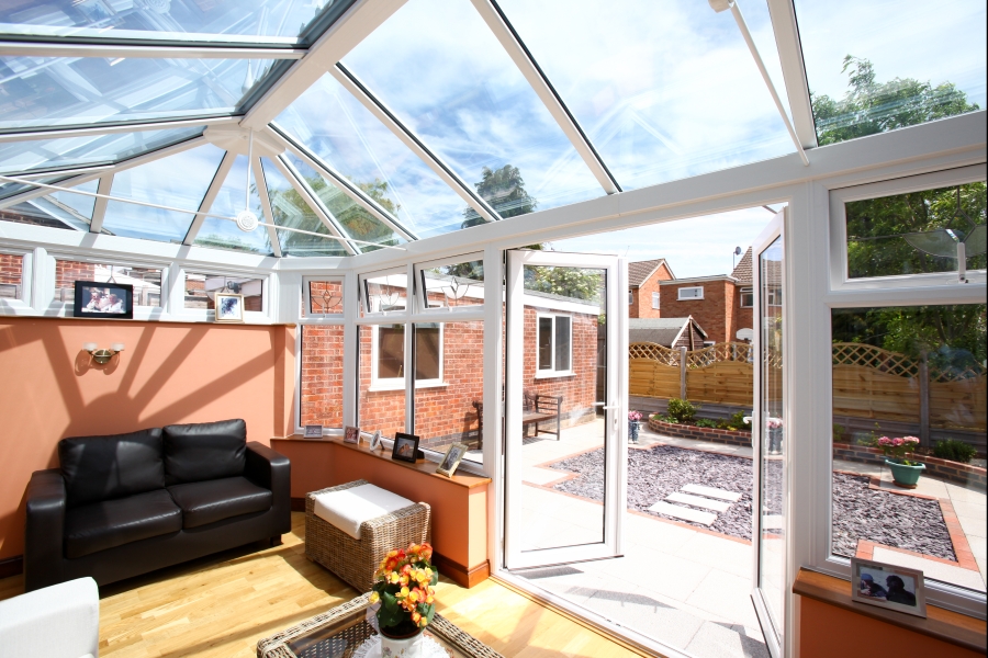 Liniar Double-Hipped conservatory style